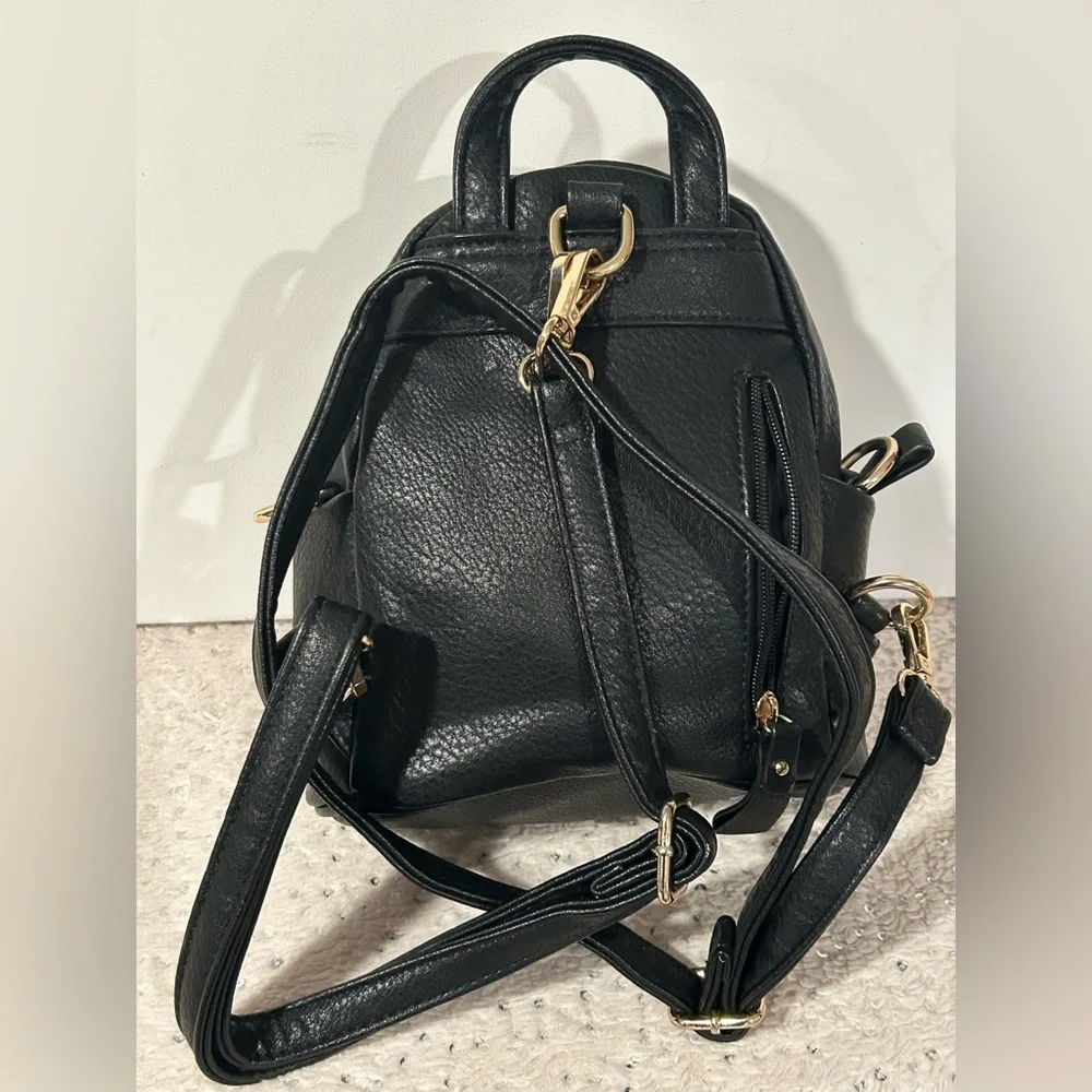 N/A black faux